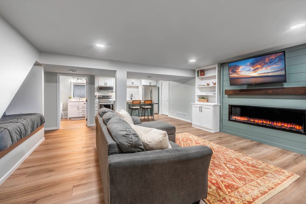Finished basement with home office and wet bar